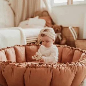 Ollie bebe PLAY&GO. Στρώμα παιχνιδιού μαλακό - βρεφική φωλιά - 2 σε 1. Tawny Brown