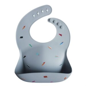 Ollie bebe Mushie Silicone Bib - Retro Cars