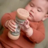 LITTLE DUTCH. Ξύλινη κουδουνίστρα με ήχο βροχής Little Farm FSC - Image 7