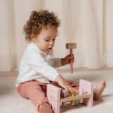 LITTLE DUTCH. Ξύλινο παιχνίδι αντιστοίχισης με σφυρί Fairy Garden FSC - Image 3