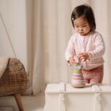 LITTLE DUTCH. Ξύλινη πυραμίδα ταξινόμησης & ταλάντωσης Fairy Garden FSC - Image 3
