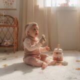 LITTLE DUTCH. Πυραμίδα ταξινόμησης & ταλάντωσης Fairy Garden FSC - Image 5