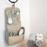 BEABA Toiletry Hanging Bag / Σετ περιποίησης μωρού  - Sage Green - Image 4
