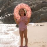 LITTLE DUTCH. Παιδικό σωσίβιο κολύμβησης Pink Flowers - Image 6