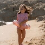 LITTLE DUTCH. Παιδικό σωσίβιο κολύμβησης Pink Flowers - Image 10