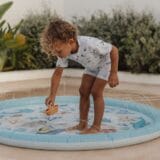LITTLE DUTCH. Φουσκωτό στρώμα παιχνιδιού Sprinkler Ocean Dreams Μπλε 150 εκ. - Image 8