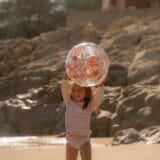 LITTLE DUTCH. Μπάλα παραλίας 3D Pink Flowers - Image 6