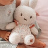LITTLE DUTCH. Υφασμάτινο κουκλάκι Miffy Lucky Blossom GRS 20εκ. - Image 2