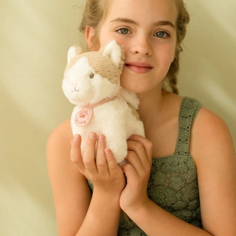 LITTLE DUTCH. Υφασμάτινη γατούλα Marley σε καλαθούνα GRS - Image 3